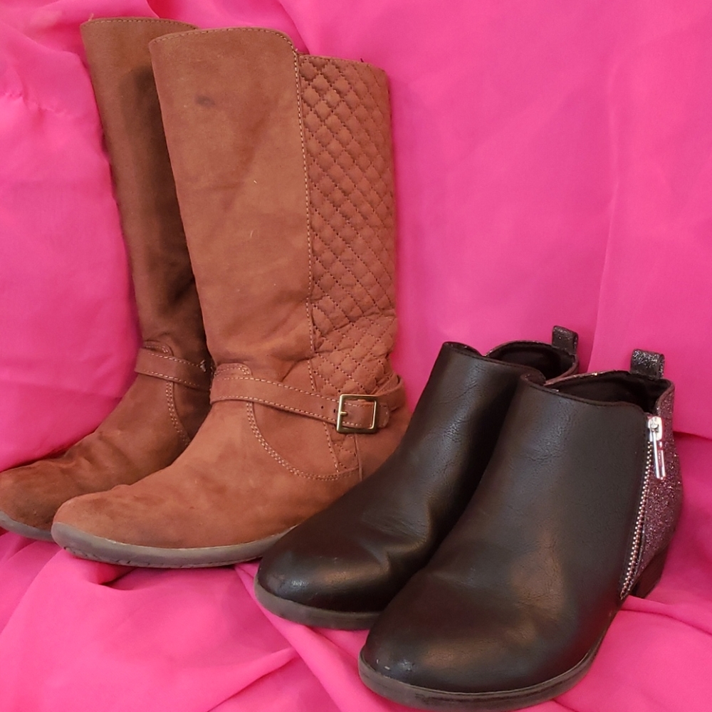 2 pair of boots